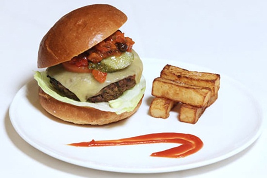 British Airways’ Flying Burger Promises Great Joy to First Class Travelers