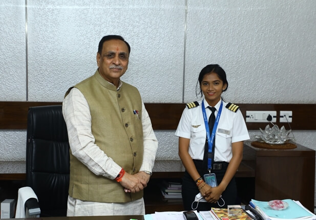 Maitri Patel youngest pilot