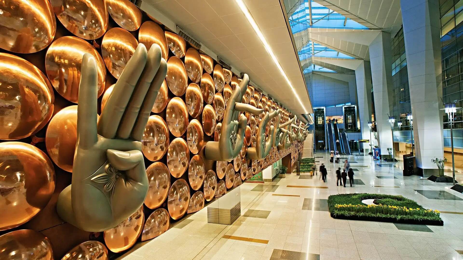 Delhi airport terminal 3 guide, Delhi airport lounges, DEL Airport T3 transit hotel, Delhi Airport T3 facilities