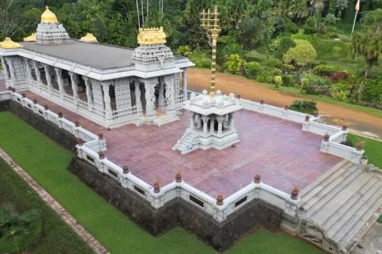 Iraivan Temple Hawaii, Kauai Island Hindu temple, Hawaii Shiva Temple, Hawaii travel guide